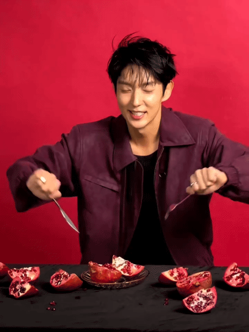 A moment captured by a fan of Lee Joongi