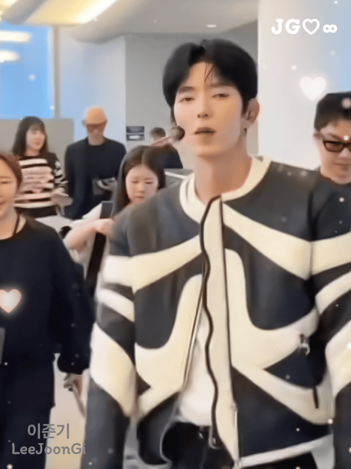 Behind-the-scenes cut of Lee Joongi