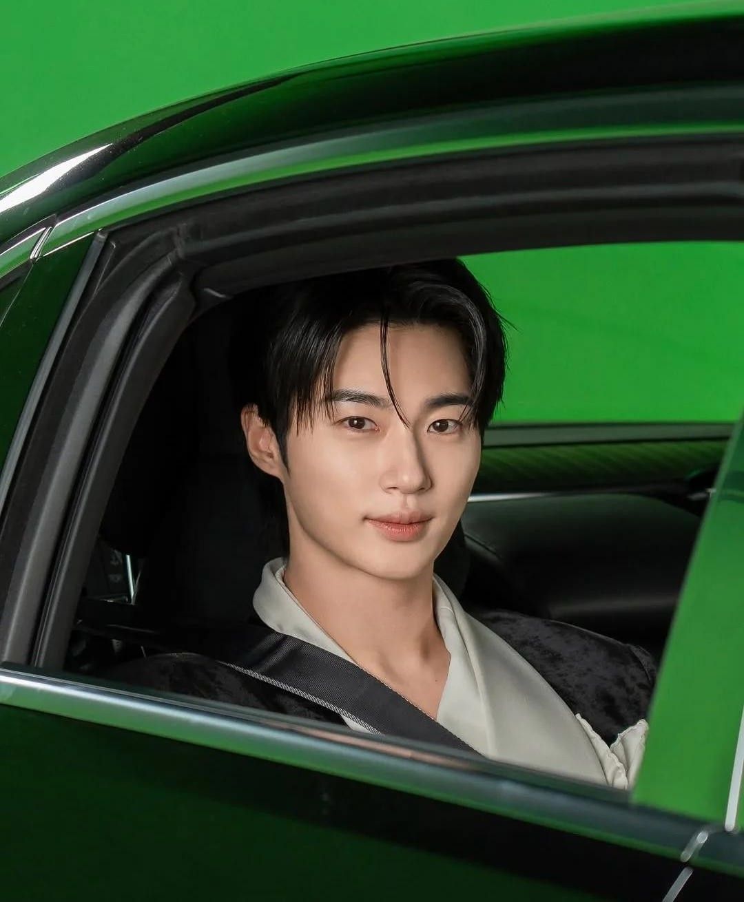 Recent activity shot of Byeon Wooseok