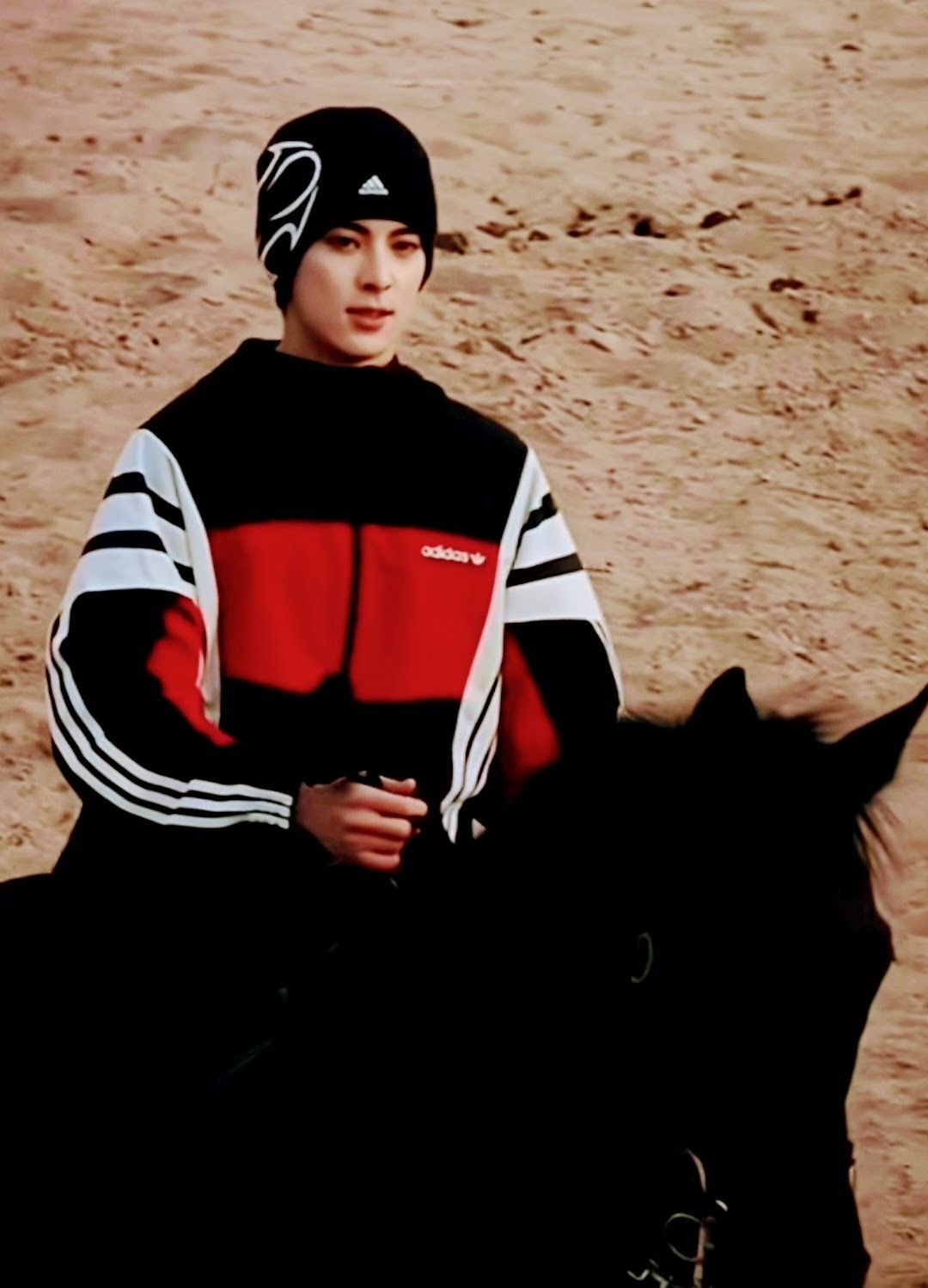 Behind-the-scenes cut of Dylan Wang