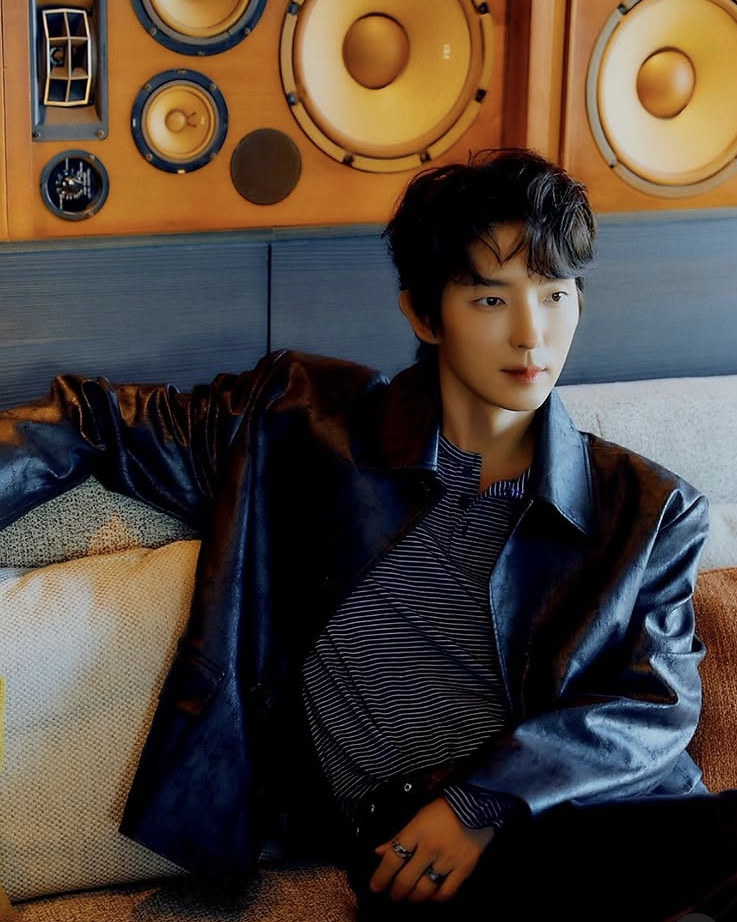 Recent activity shot of Lee Joongi