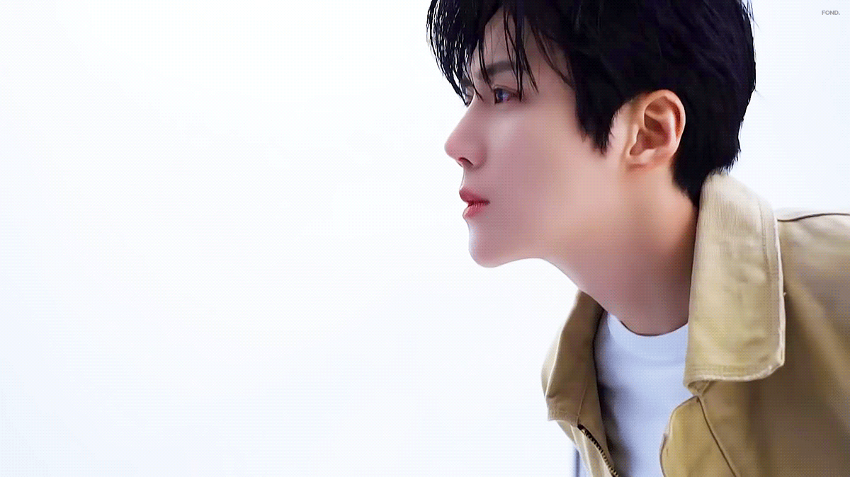 金宣虎的最新照片