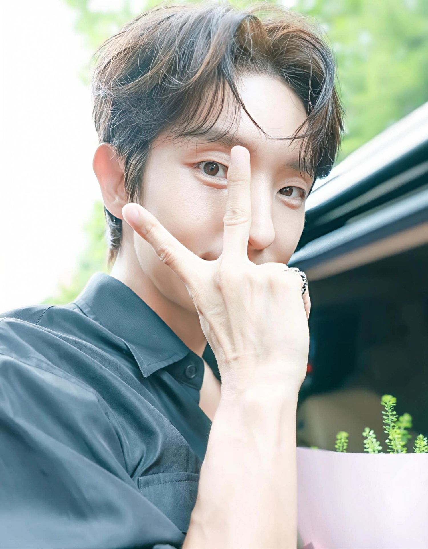 A moment captured by a fan of Lee Joongi