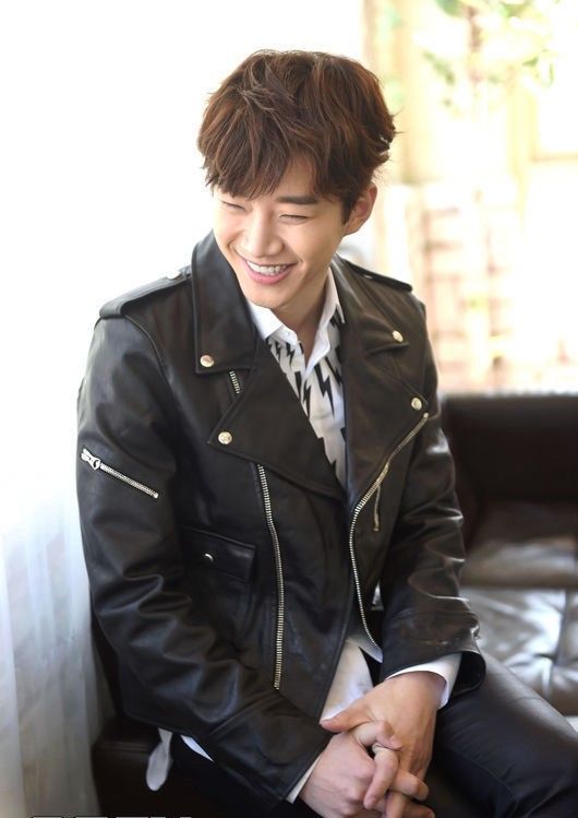 粉絲拍下的李俊昊瞬間