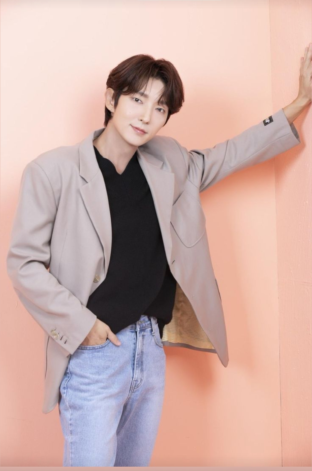 Latest photo of Lee Joongi