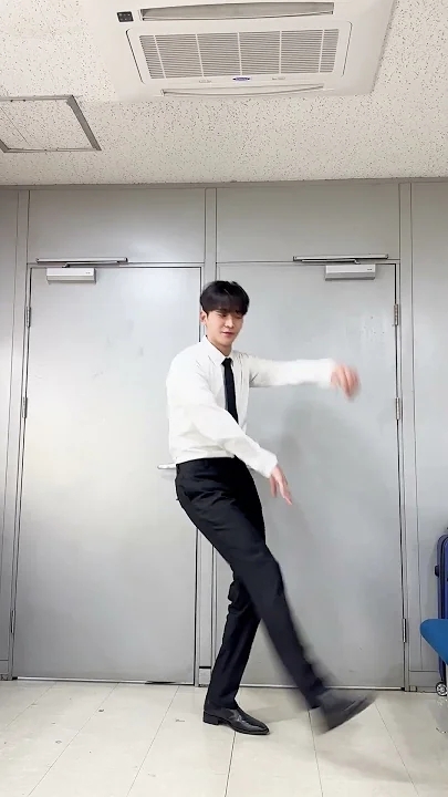 粉丝拍下的路云瞬间