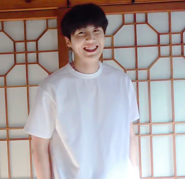 A moment captured by a fan of Kim Seonho