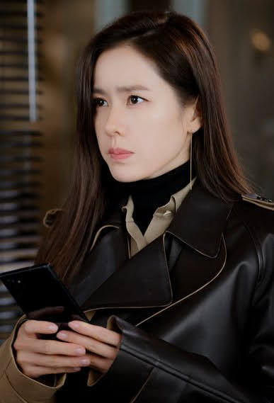 Foto kegiatan terbaru dari Son Yejin