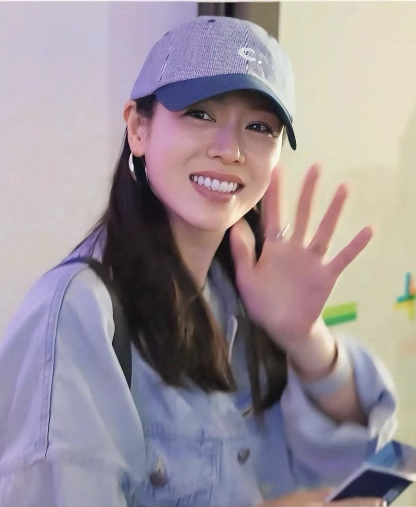 孙艺珍的最新照片