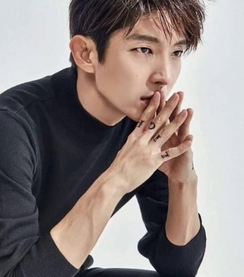Recent activity shot of Lee Joongi