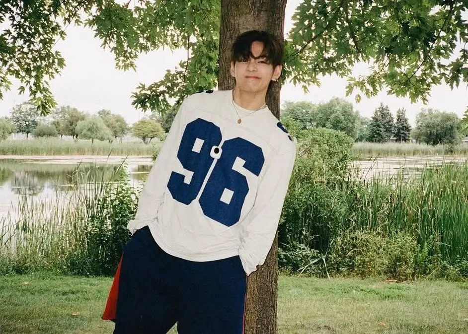 Latest photo of Kim Taehyung (V)