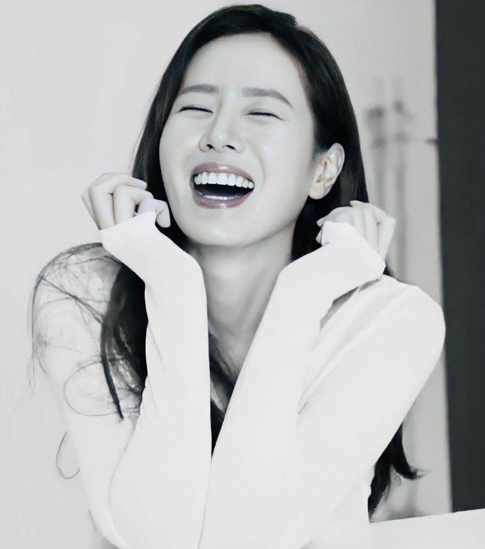 손예진의 비하인드 컷