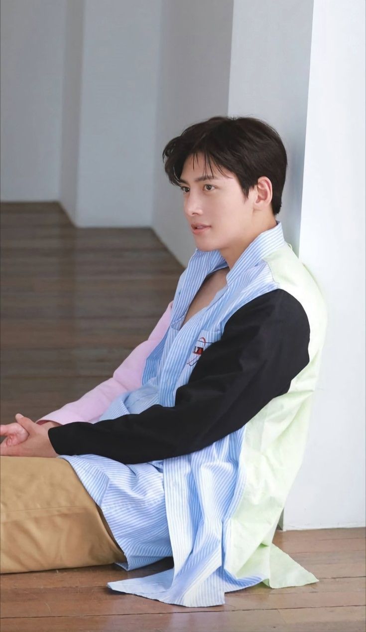 Recent activity shot of Ji Changwook