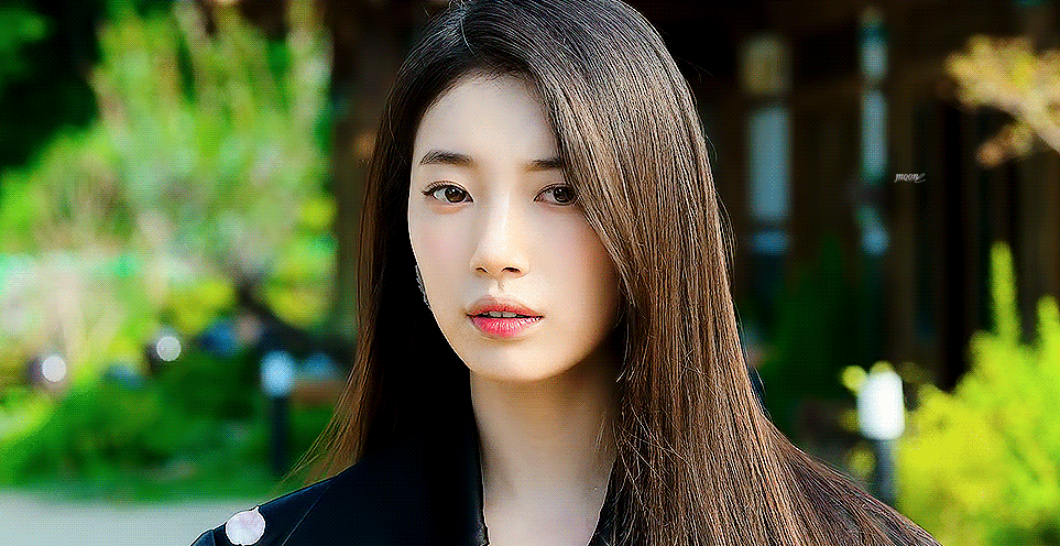 A moment captured by a fan of Bae Suzy