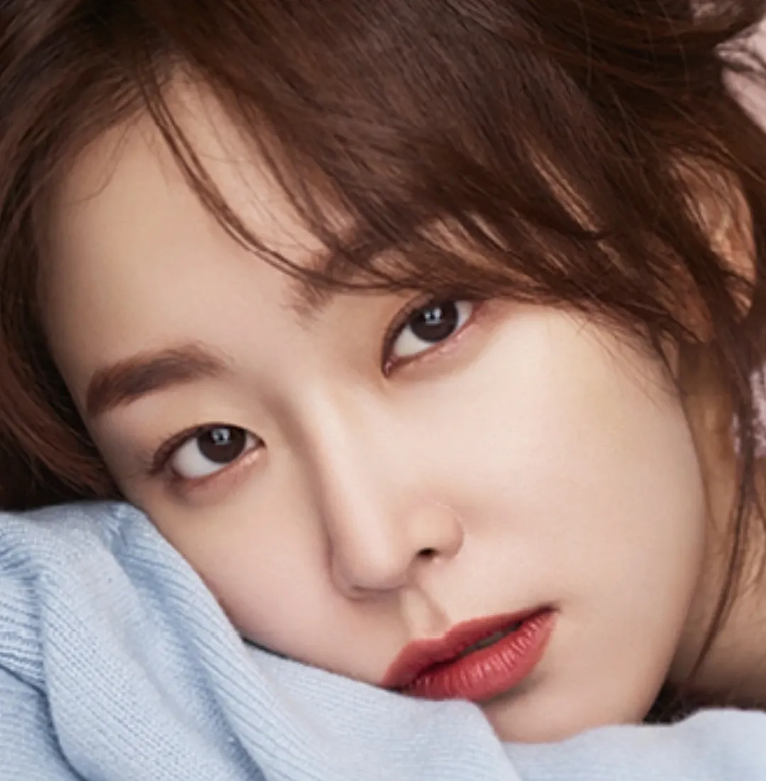 Behind-the-scenes cut of Seo Hyunjin