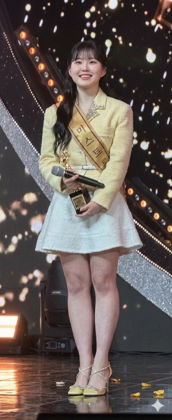 Emotional wallpaper shared by fans for Hong Seongyun