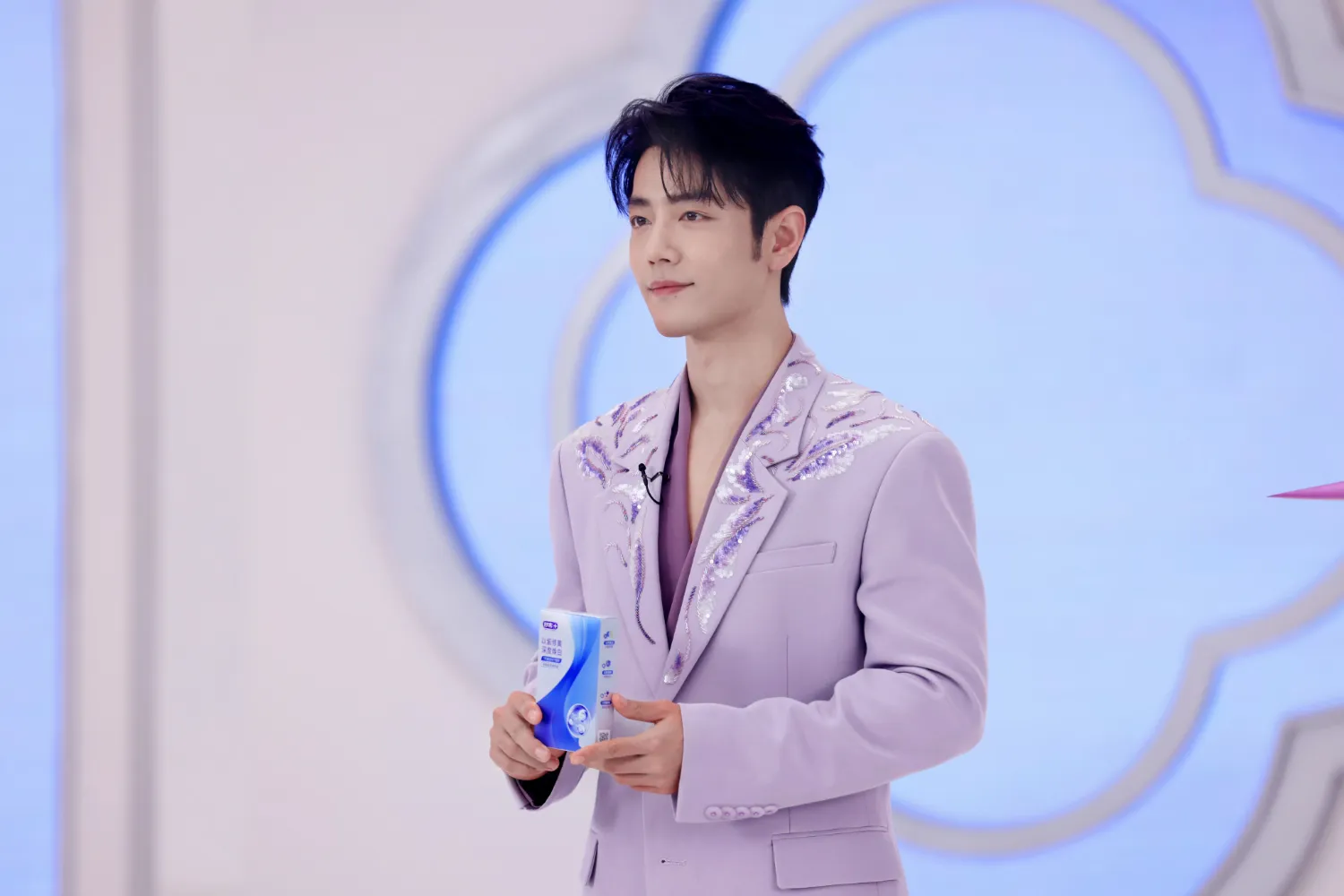 Behind-the-scenes cut of Xiao Zhan
