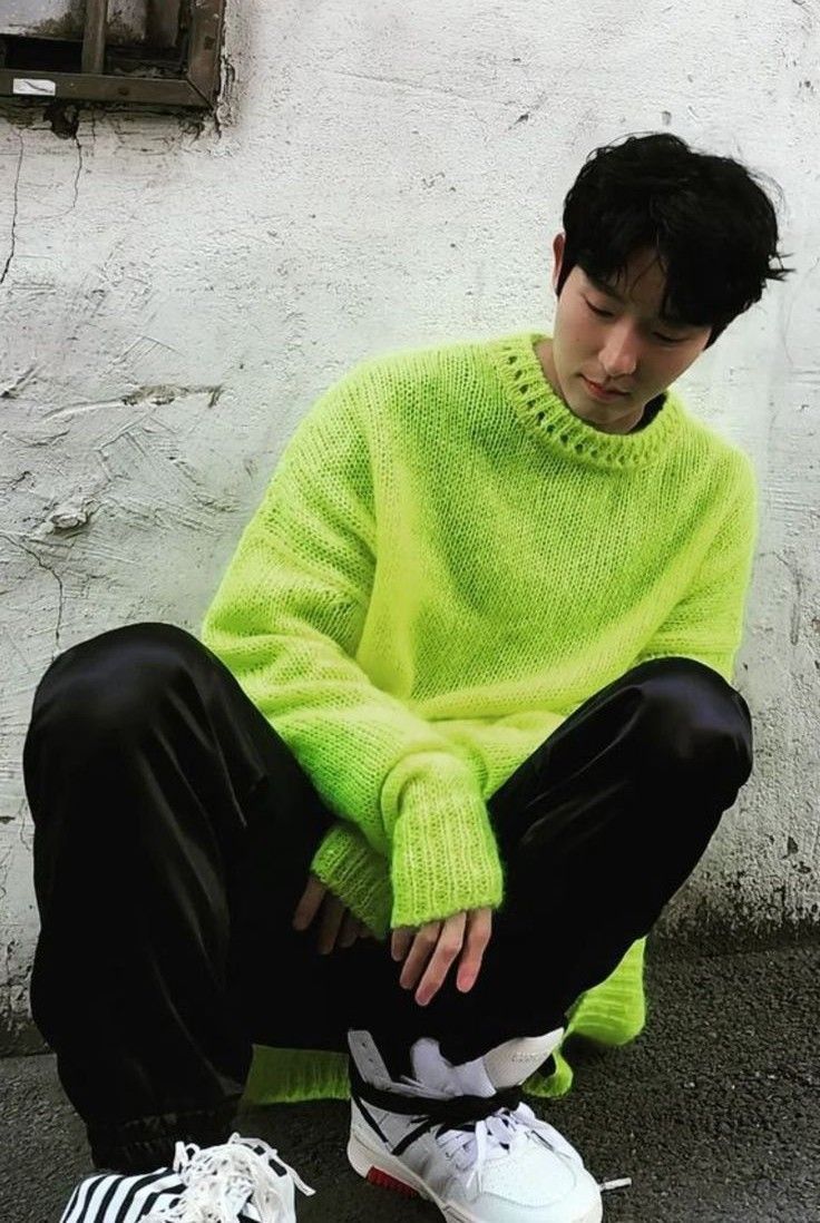 A moment captured by a fan of Lee Joongi