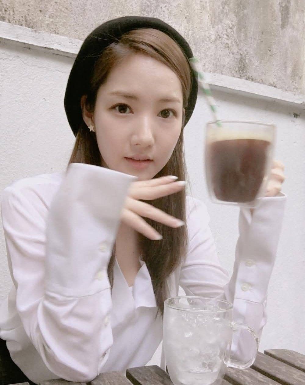 A moment captured by a fan of Park Minyoung