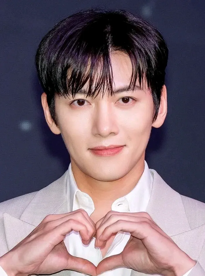 Recent activity shot of Ji Changwook
