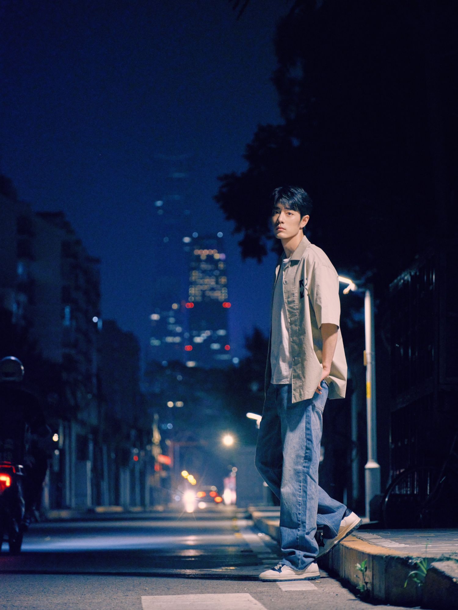 Behind-the-scenes cut of Xiao Zhan