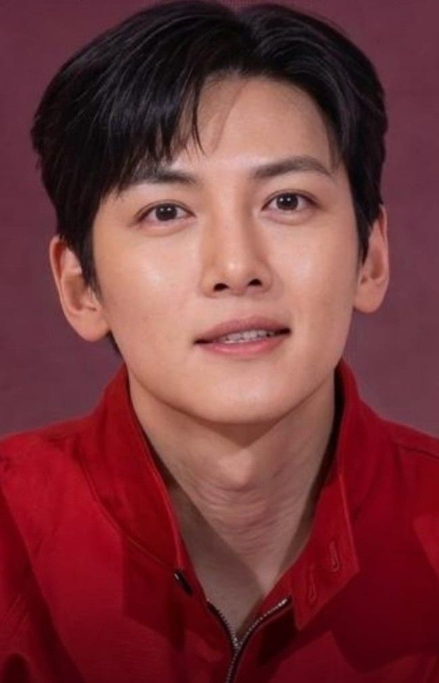 지창욱의 최신 사진