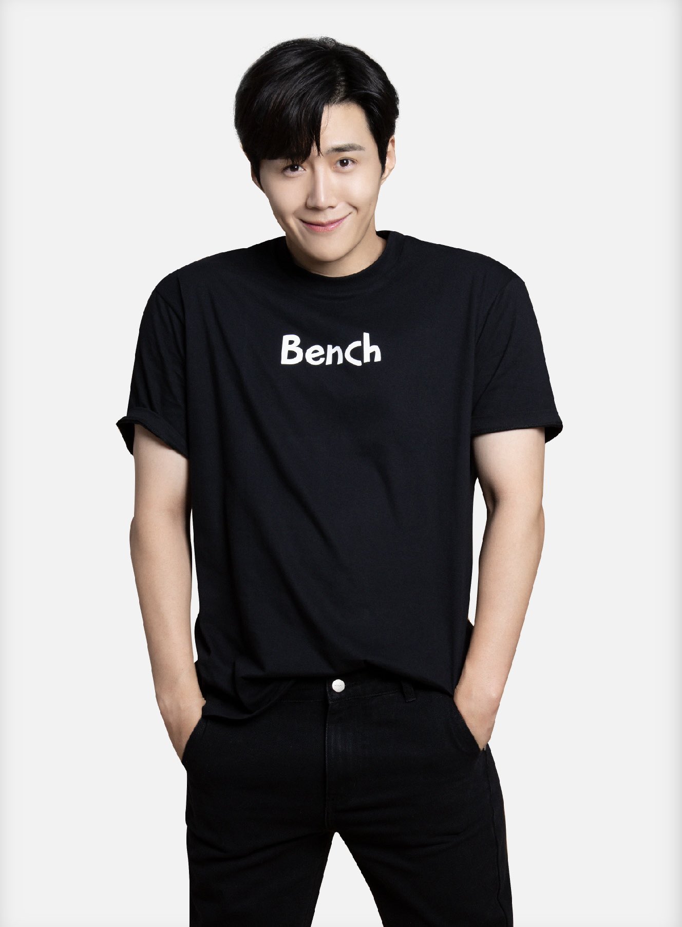 Behind-the-scenes cut of Kim Seonho