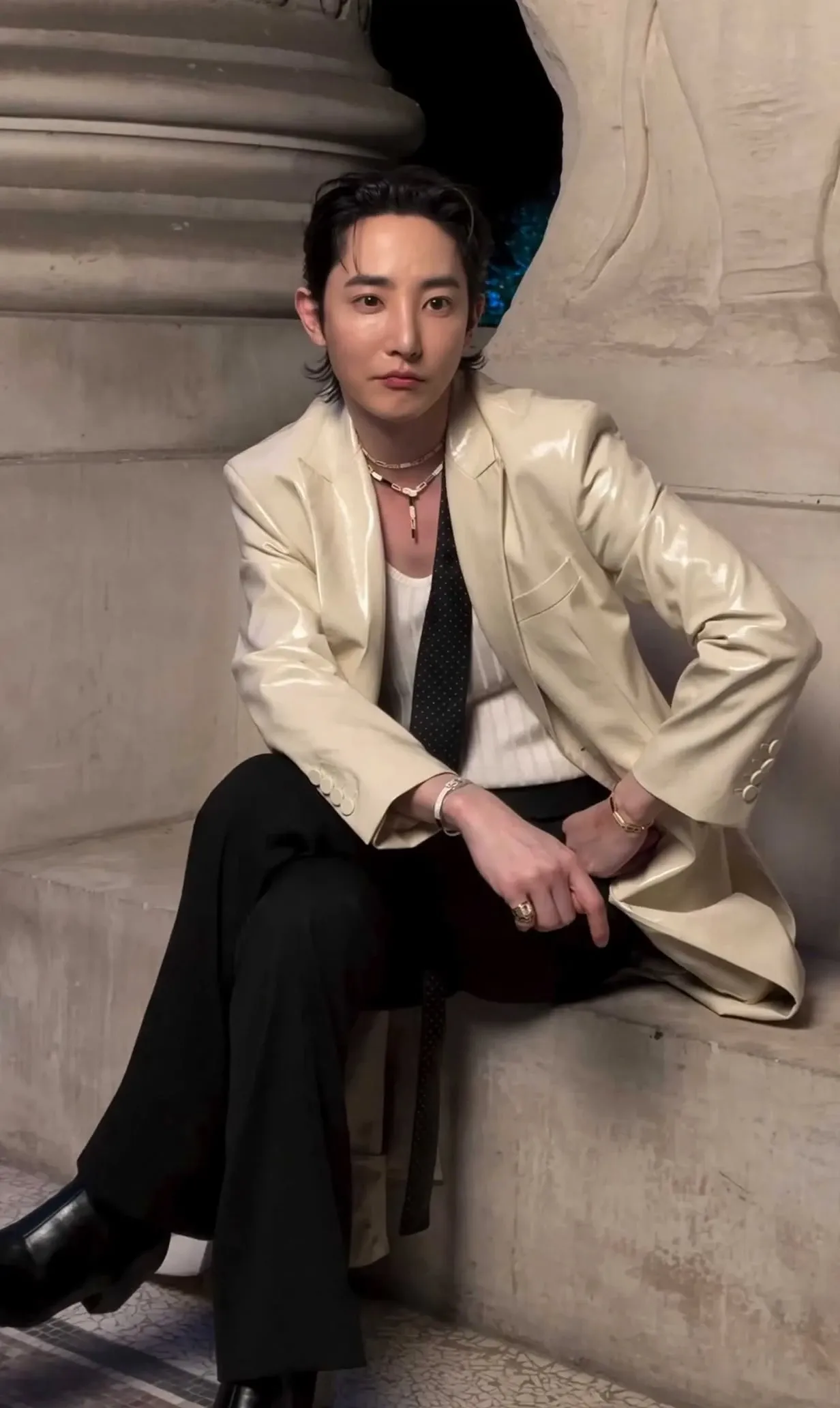 Special wallpaper made by Lee Soohyuk's fans