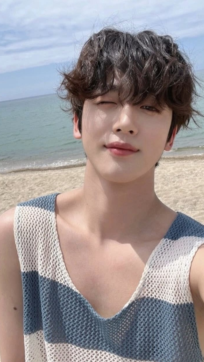 Representative background image loved by Kim Yohan fandom