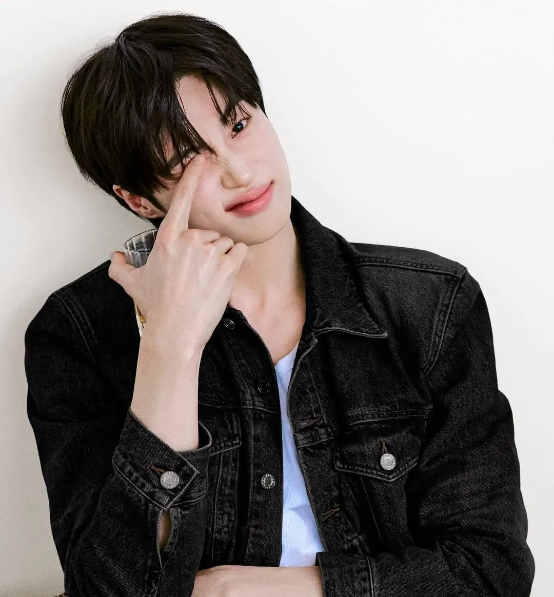 Latest photo of Byeon Wooseok