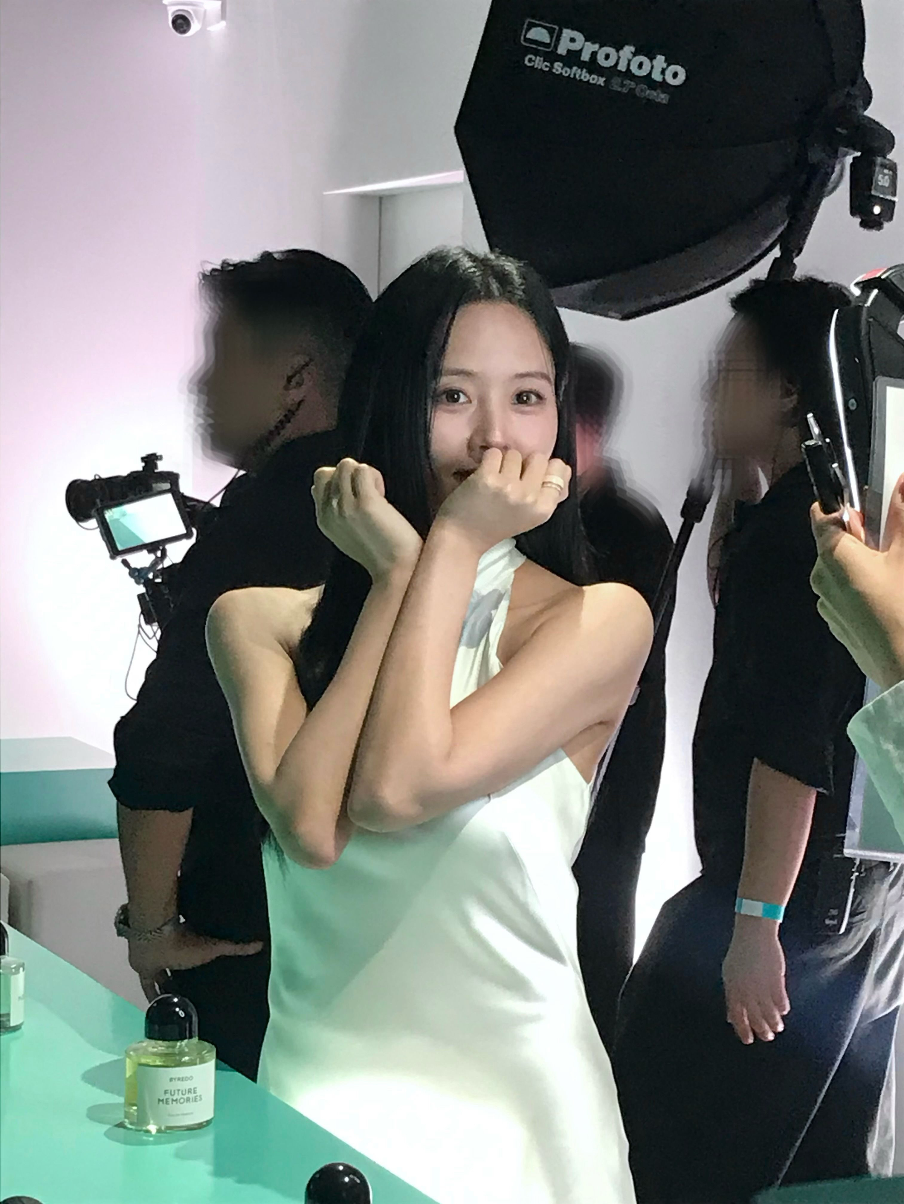 Cuplikan di balik layar dari Kim Sohyun