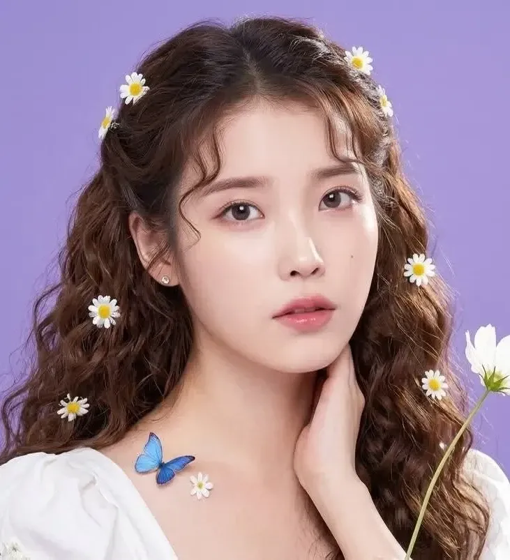 Foto kegiatan terbaru dari IU