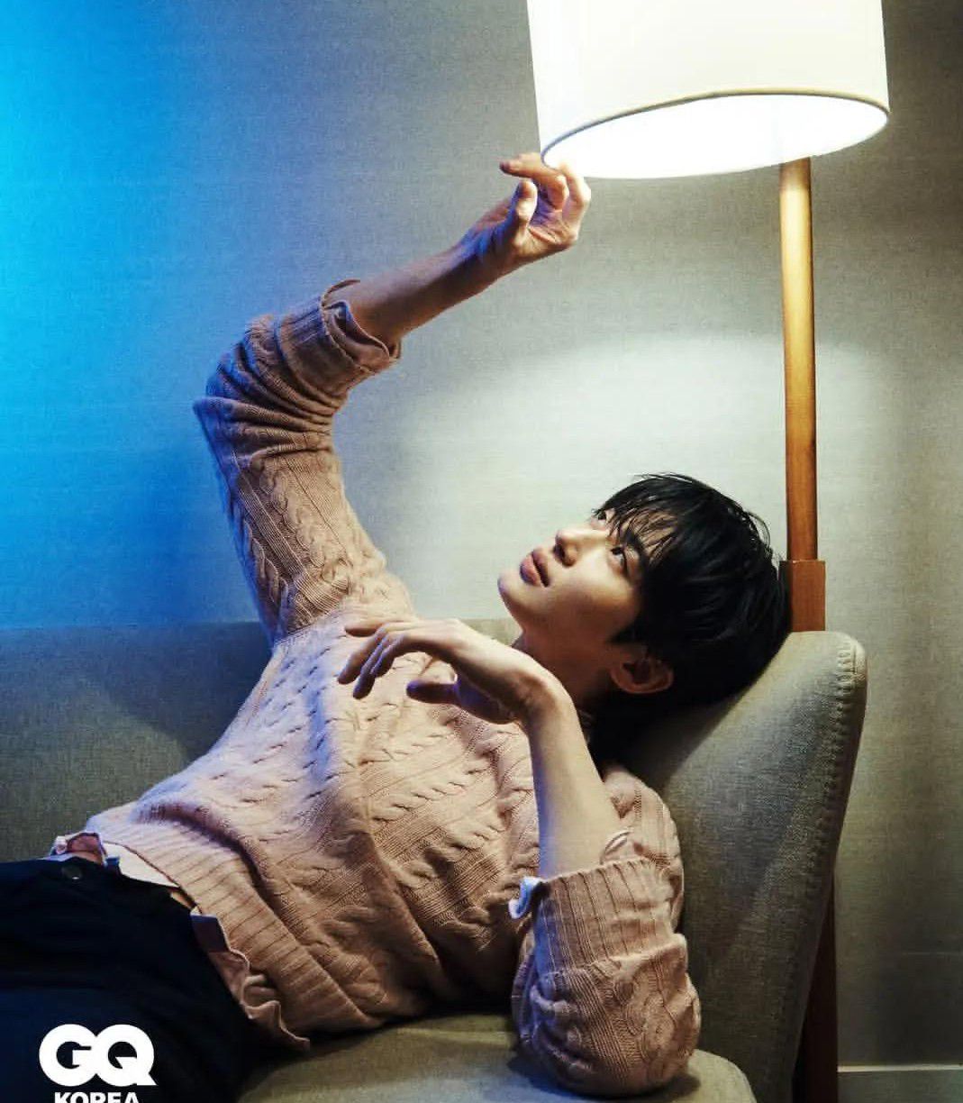 边佑锡的近期活动照