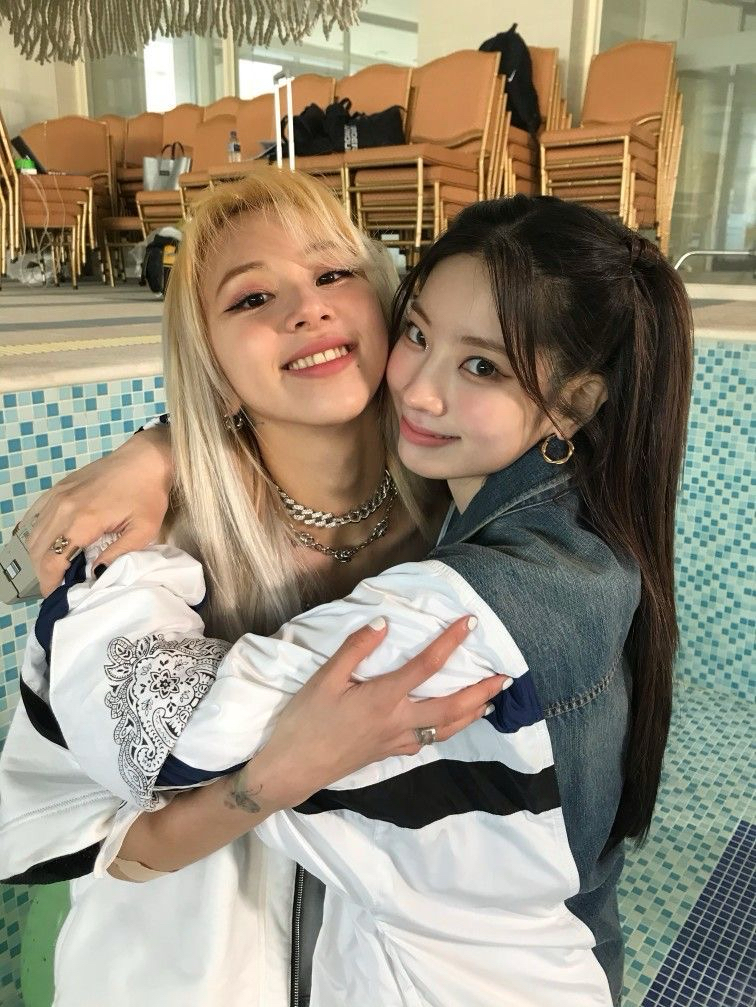 A moment captured by a fan of Dahyun