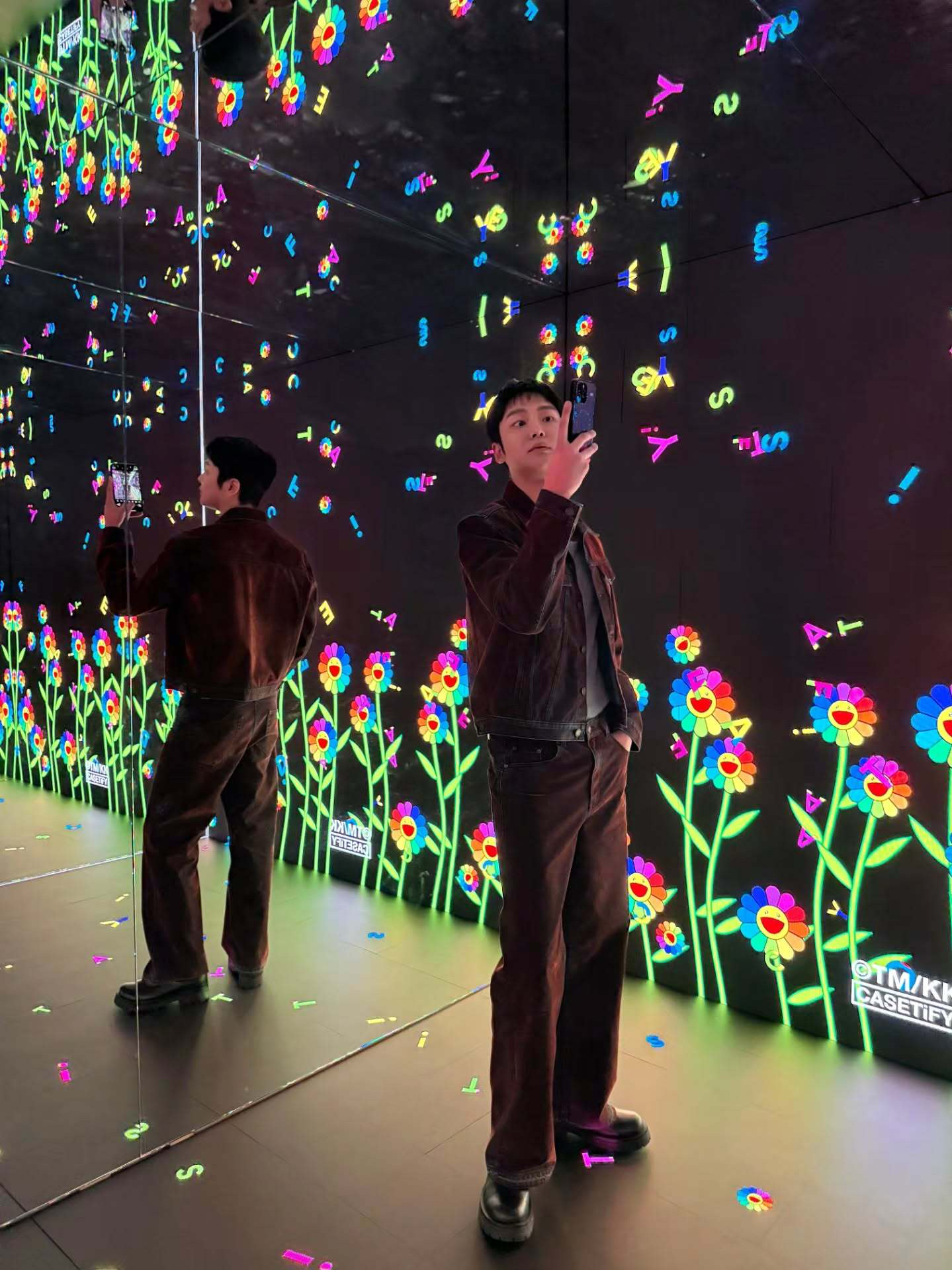 로운의 비하인드 컷