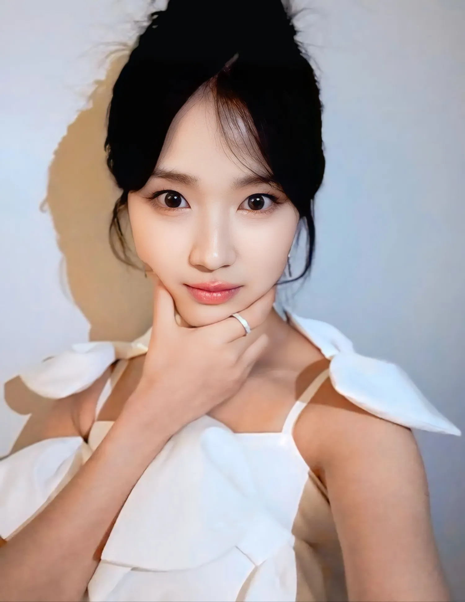 Recent activity shot of Kim Hyeyoon