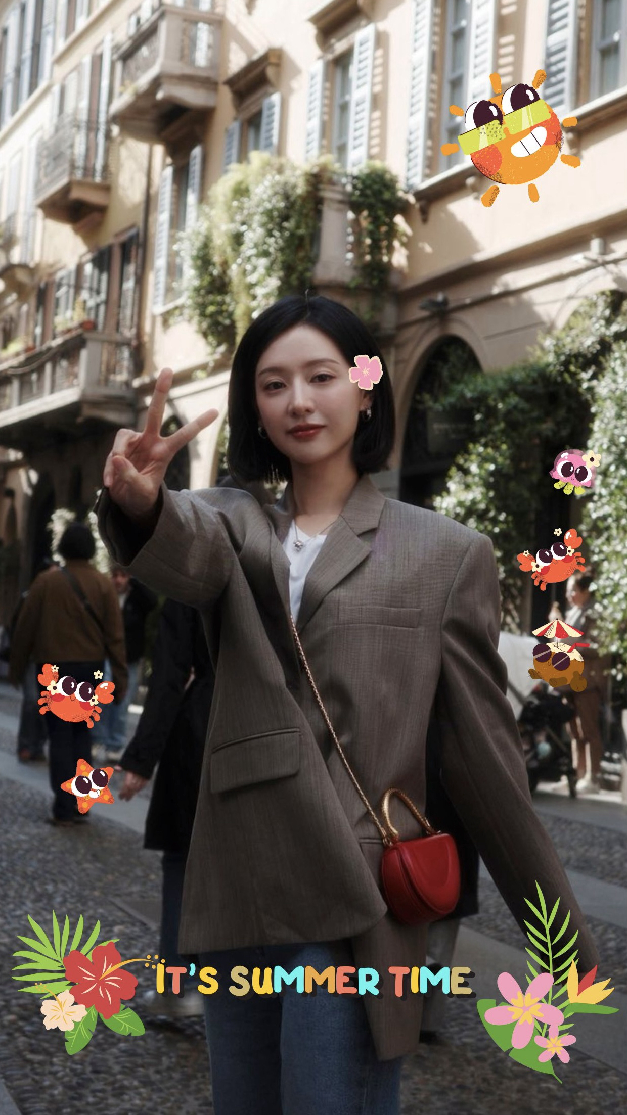 Behind-the-scenes cut of Kim Jiwon