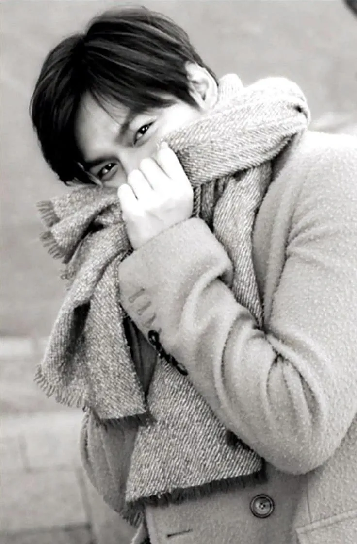 Recent activity shot of Lee Minho