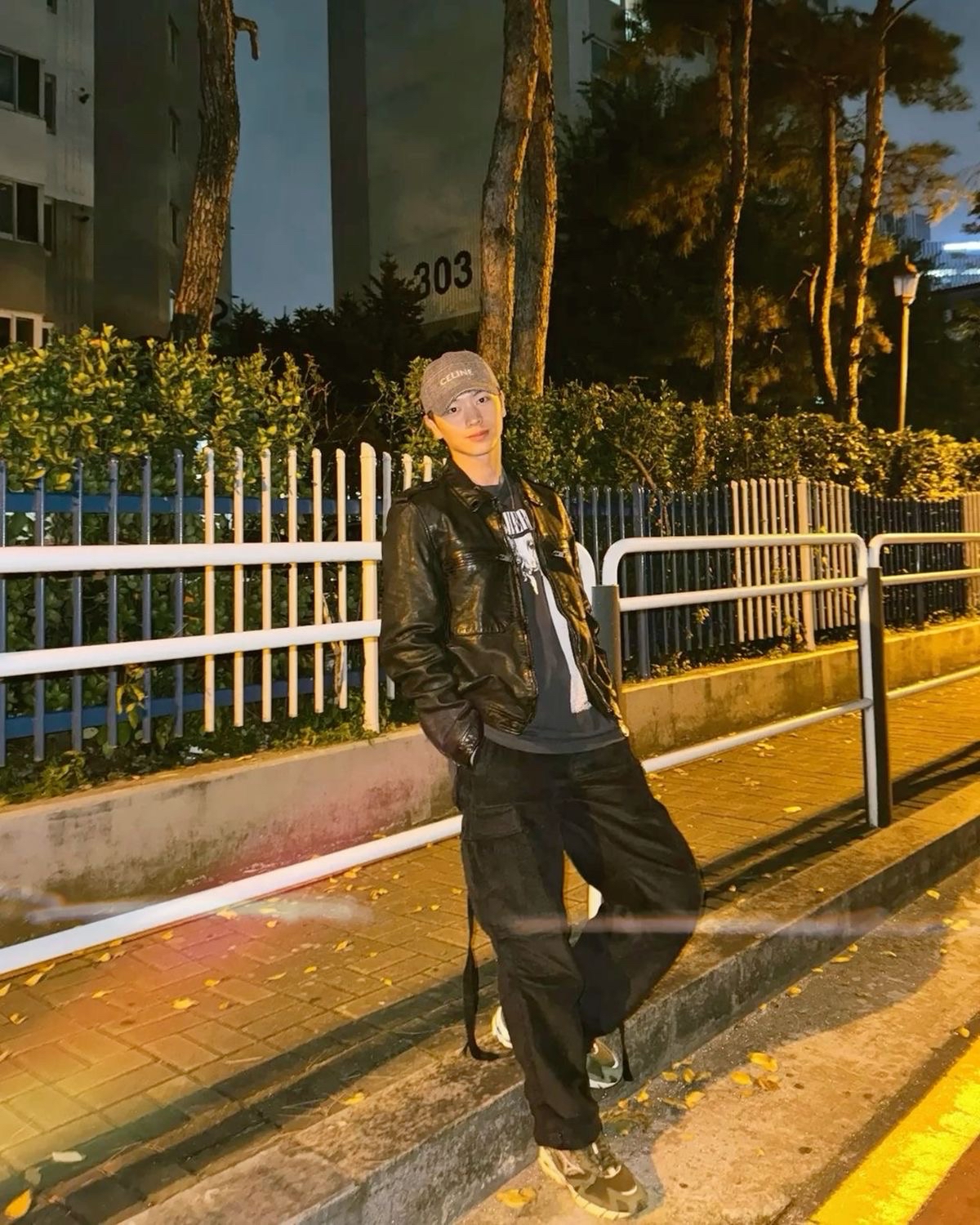 Latest photo of Yook Sungjae