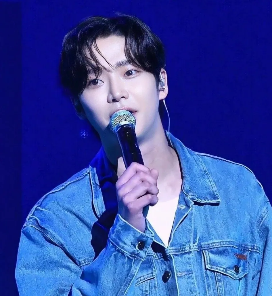 Foto kegiatan terbaru dari Rowoon