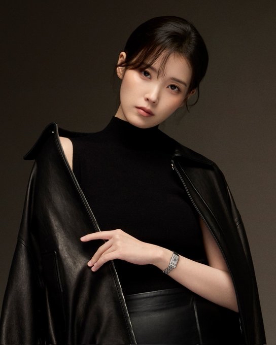 Foto kegiatan terbaru dari IU