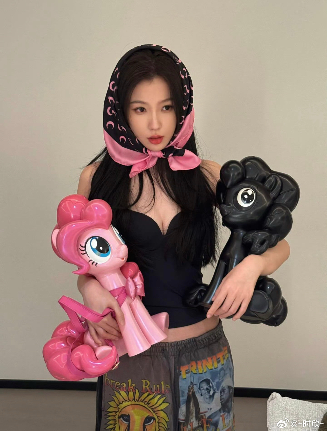 A moment captured by a fan of Esther Yu