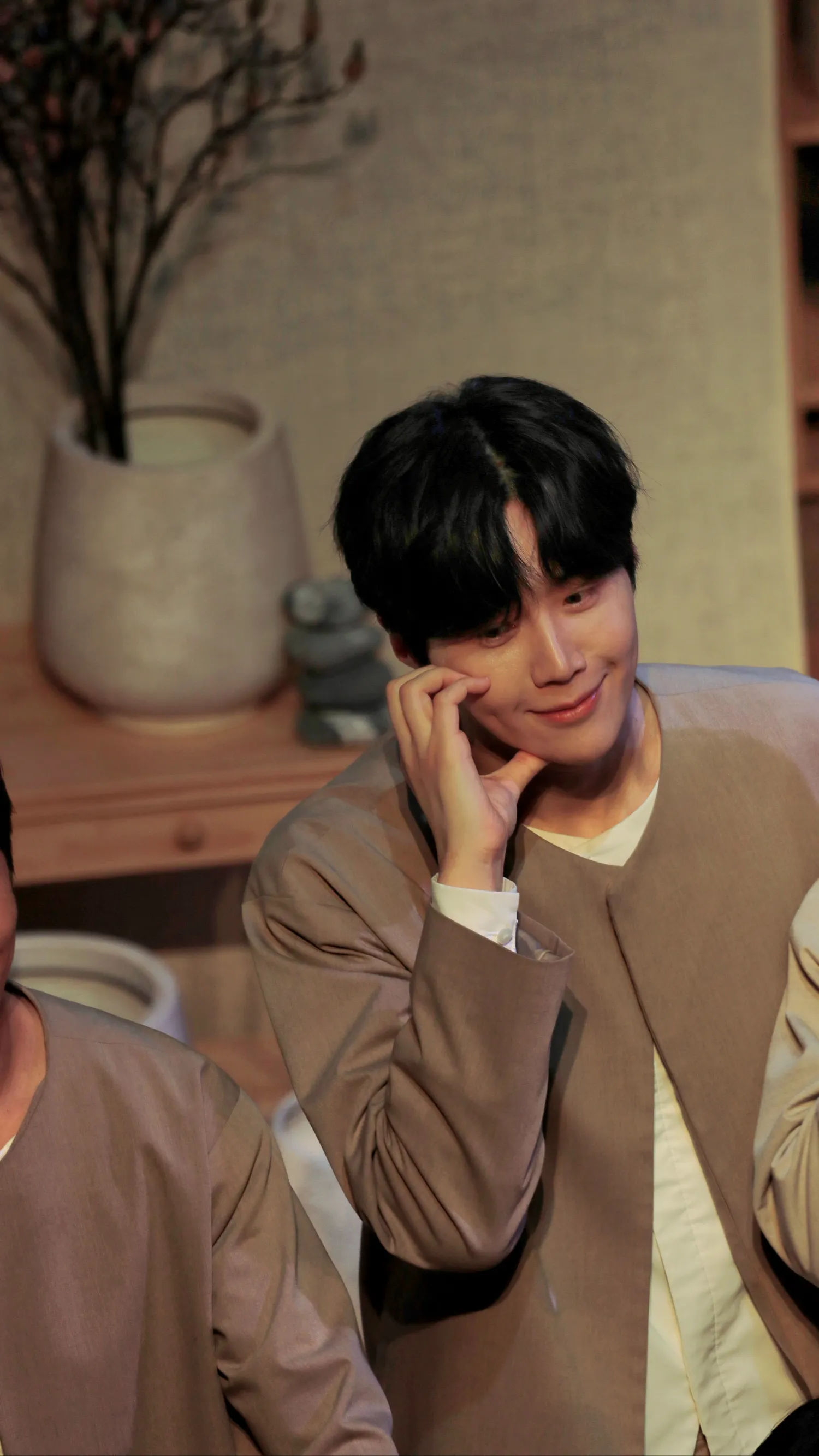 Recent activity shot of Kim Seonho