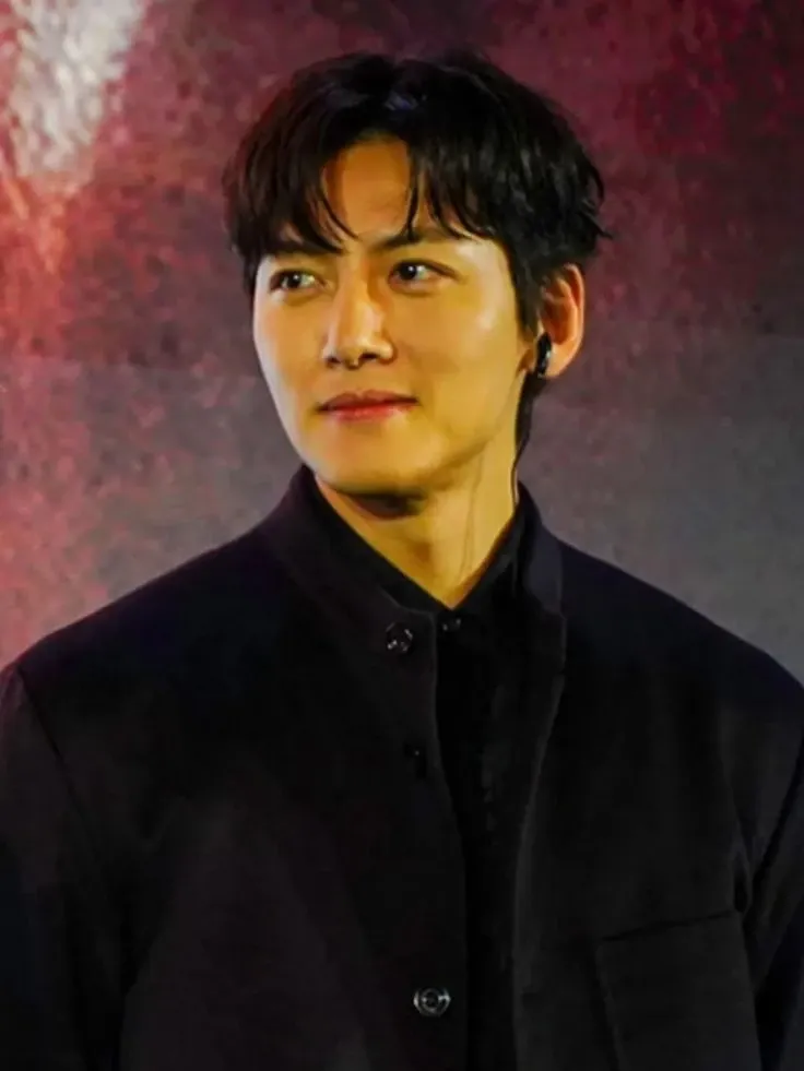 Latest photo of Ji Changwook