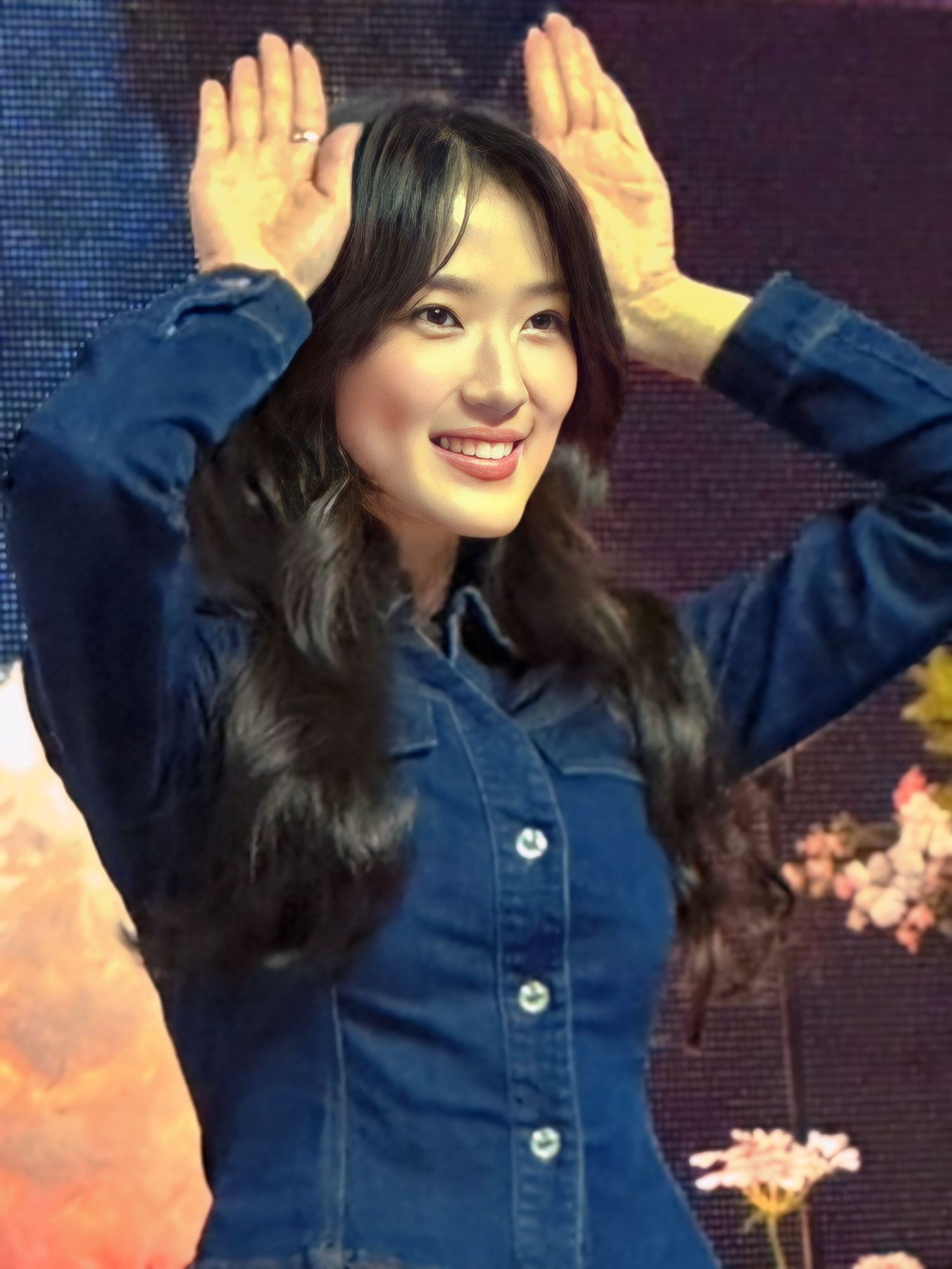 Recent activity shot of Kim Hyeyoon