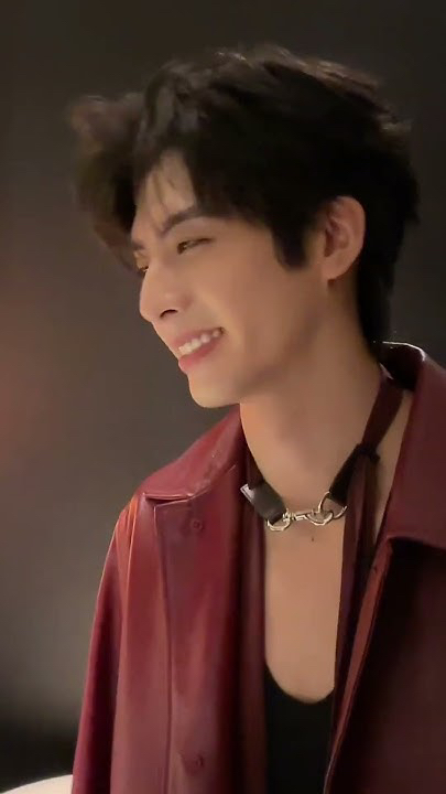 Special wallpaper made by Song WeiLong's fans