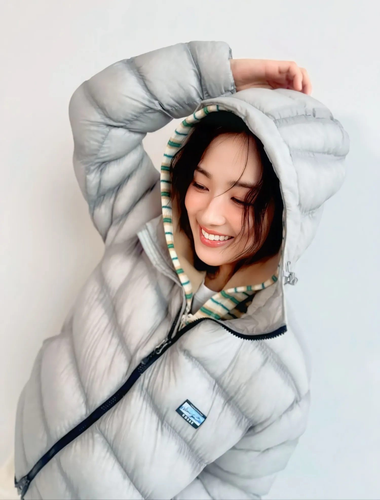 Behind-the-scenes cut of Kim Hyeyoon