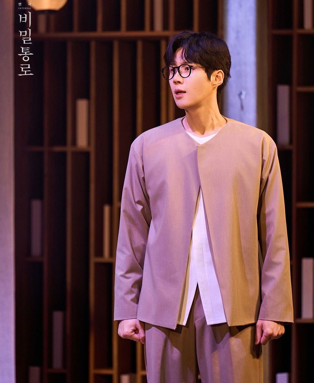 Behind-the-scenes cut of Kim Seonho