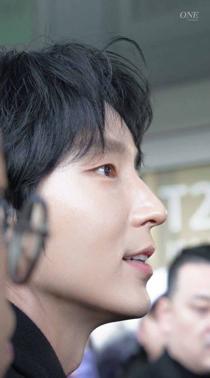 Latest photo of Lee Joongi