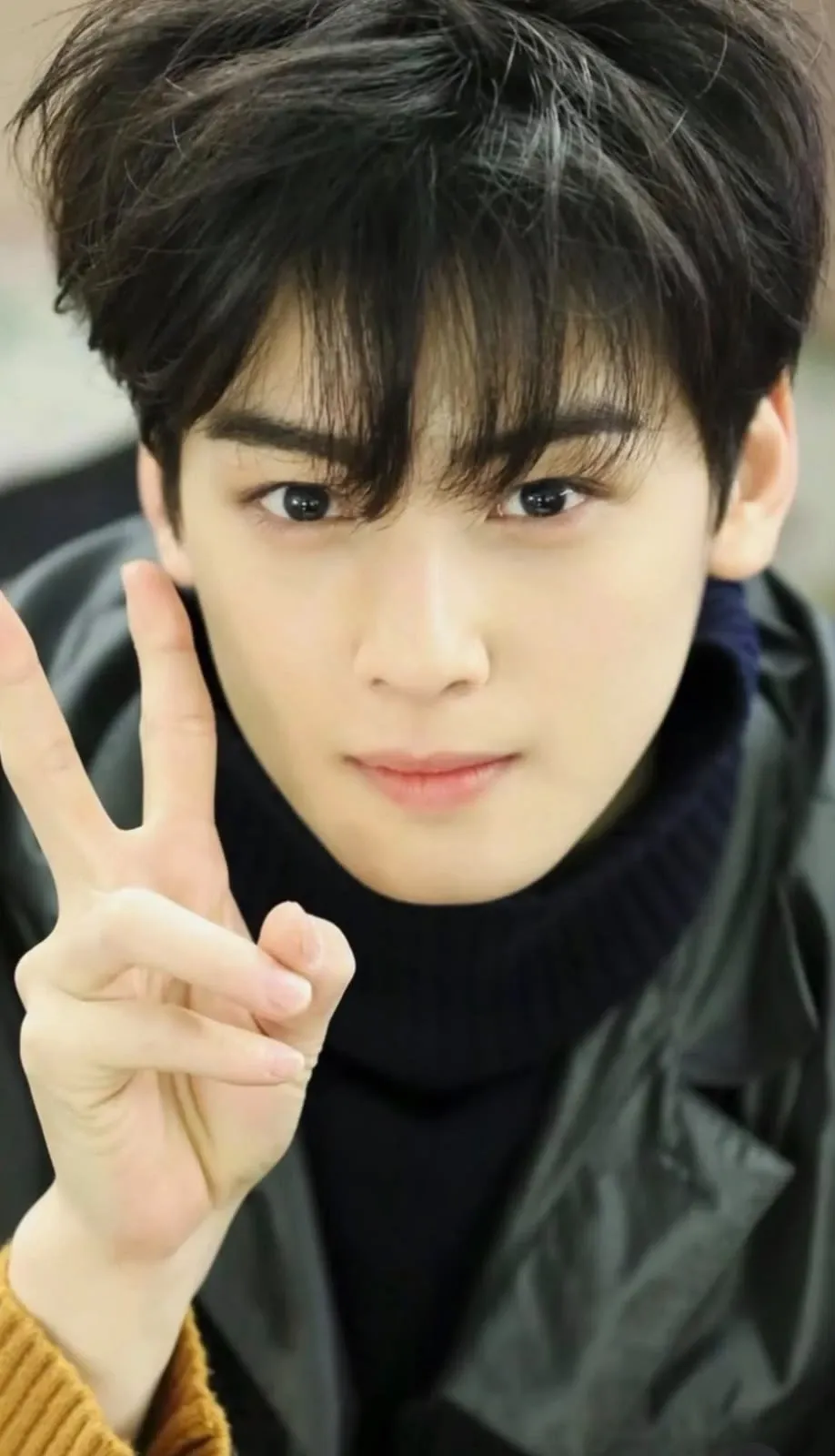 A moment captured by a fan of Cha Eunwoo